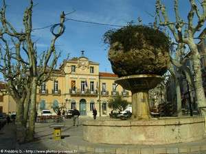 la mairie du Beausset dans le Var